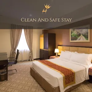 Hallmark Crown Malacca